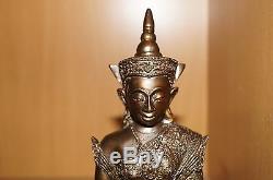A Pair of Phra Ngan Chai Hang Ngang Ajarn Thiam Thai Buddha amulet statue