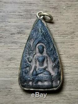 A Thai Buddha Amulet Pra Liang Lampoon Votive Tablet Clay 19/20th Century