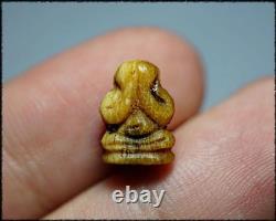 Buddha Phra Pidta Mahalaruayrom Magic Talisman Charm Fortune Wealth Luck Amulet
