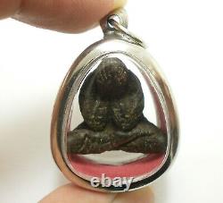 LP KRON PIDTA IN 1950s CLOSE EYES BUDDHA CRON TOK RAJA THAI AMULET LUCKY PENDANT