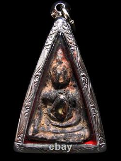 Nang Phaya Embedded Black Silky Iron-Hair Gem Kaeo Khon Lek Thai Buddha Pendant