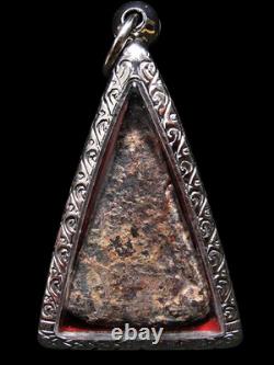 Nang Phaya Embedded Black Silky Iron-Hair Gem Kaeo Khon Lek Thai Buddha Pendant