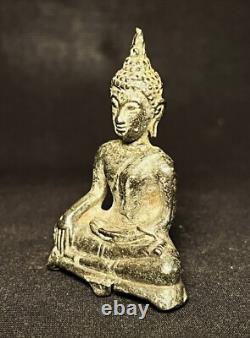 OLD THAI AMULET BUDDHA, PHRA CHIANG SAEN (Sing 3) Goodness and Success