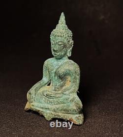 OLD THAI BUDDHA AMULET BRONZE, PHRA CHIANG SAEN (Sing 3) 3 LEG BASE