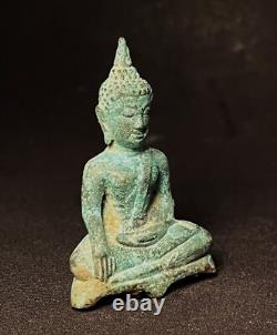 OLD THAI BUDDHA AMULET BRONZE, PHRA CHIANG SAEN (Sing 3) 3 LEG BASE