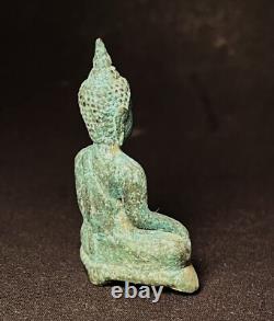 OLD THAI BUDDHA AMULET BRONZE, PHRA CHIANG SAEN (Sing 3) 3 LEG BASE
