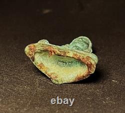 OLD THAI BUDDHA AMULET BRONZE, PHRA CHIANG SAEN (Sing 3) 3 LEG BASE