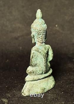 Old Thai Amulet Buddha, Phra Chiang Rung (loas Buddha) Bronze