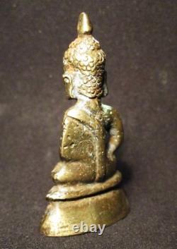 Old Thai Buddha Amulet Phra Chiang Saen Sing Sam Bronze