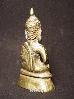 Old Thai Buddha Amulet Phra Chiang Saen Sing Sam Bronze