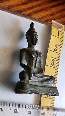 Phra Chiang San Bucha Sing Sarm (3)around 2-300 year, Thai Buddha Amulet