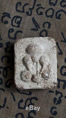 Phra Pidta Kradook Phi Arjan Noo, Wat Pho Old Thai Buddha Amulet Best For Lucky