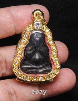 Phra Pidta Luang Pu Iam, Wat Saphan Sung, Thai Amulet Buddha Holy Pendant
