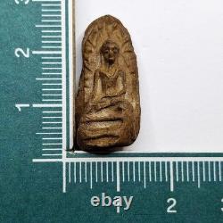 Phra Rod Ancient Thai Buddha Amulet for Escaping Danger and Harm