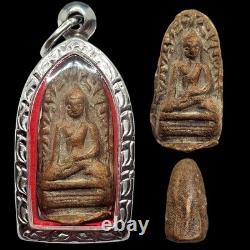 Phra Rod Thai Buddha Amulet Pendant for Safety in War, Battle & Danger