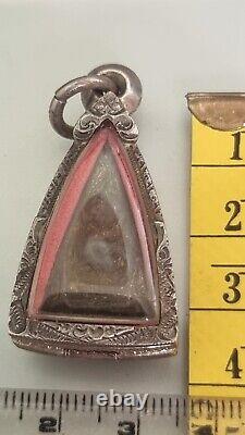 Phra Wat Nang Phaya Phitsanulok, Earthen base Thai Buddha, Antique silver Case