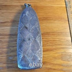 Rare Beautiful Thai Buddha Amulet Phra Roung set in Antique silver case