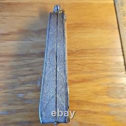 Rare Beautiful Thai Buddha Amulet Phra Roung set in Antique silver case