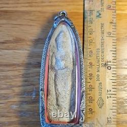 Rare Beautiful Thai Buddha Amulet Phra Roung set in Antique silver case
