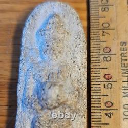 Rare Beautiful Thai Buddha Amulet Phra Roung set in Antique silver case