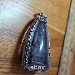 Rare Thai Buddha Amulet Phra Kring Gold Takroot set in old antique silver case