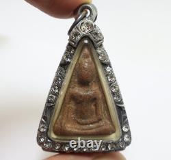 Red Phra Nangphaya Thai Antique Real Bless Buddha Lucky Love Amulet Rich Pendant