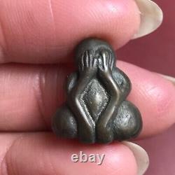 THAI BUDDHA Amulet Pendant Close eyes Brass Pidta Protect Talisman Luck and Rich