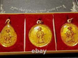 Thai Amulet Emerald Buddha behind King Rama I year1981 3Holy Wat Pho(Chetuphon)