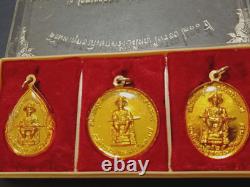 Thai Amulet Emerald Buddha behind King Rama I year1981 3Holy Wat Pho(Chetuphon)
