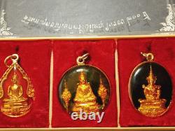 Thai Amulet Emerald Buddha behind King Rama I year1981 3Holy Wat Pho(Chetuphon)