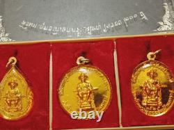 Thai Amulet Emerald Buddha behind King Rama I year1981 3Holy Wat Pho(Chetuphon)