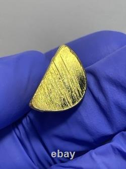 Thai Amulet Sitting Buddha Charm