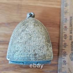 Thai Buddha Amulet L P Kaew Wat Klear Waan set in old antique silver case