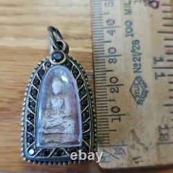Thai Buddha Amulet Phra Rod Si Cow set in old antique silver case