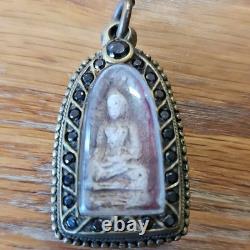 Thai Buddha Amulet Phra Rod Si Cow set in old antique silver case