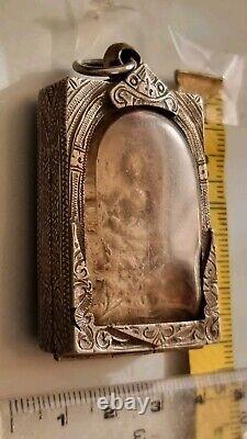 Thai buddha amulet pendant Somdej Toh Wat Rakhang Phim Yai, antique silver case