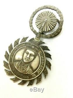 Vintage Silver King Chulalongkorn Amulet Buddha Medal Thai Rama V Birthday Siam